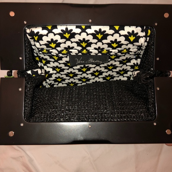 Vera Bradley clutch - Picture 3 of 3